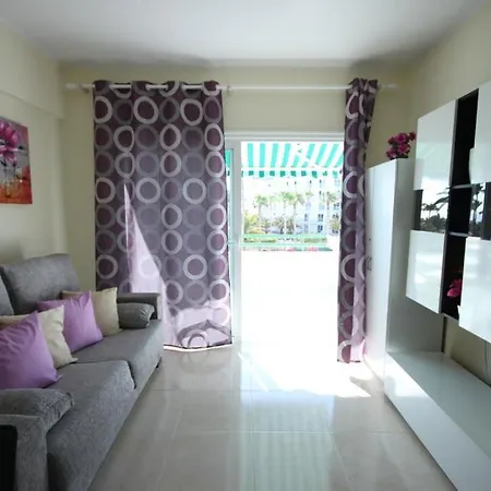 Apartment Studio On The Beachfront In El Duque Costa Adeje (Tenerife)
