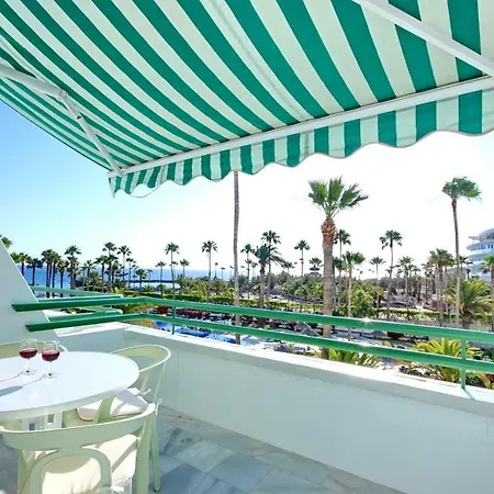 Studio On The Beachfront In El Duque Apartamento